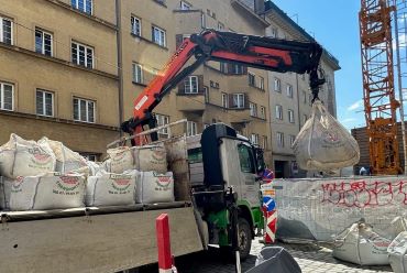 Lkw mit Kran Big Bag